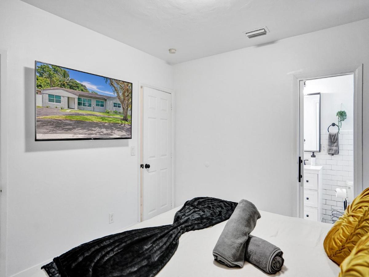 Escape To Miami Retreat Villa นอร์ทไมอามีบีช ภายนอก รูปภาพ